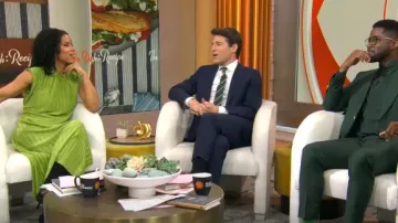 Atlein Collective Green Plisse Midi Dress worn by Adriana Díaz as seen in CBS Mornings on March 17, 2025