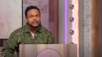 Forever 21 Leaf Print Zip-Up Jacket worn by Jawn Murray as seen in Sherri on March 17, 2025