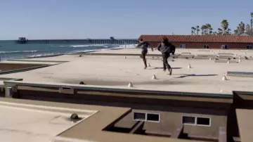 Rooftops as seen in Animal Kingdom (S03E03)