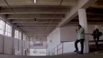 Storage Unit in Animal Kingdom (S02E10)