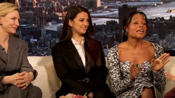 Petite ceinture western Celine portée par Marisa Abela vue dans The Drew Barrymore Show le 17 mars 2025