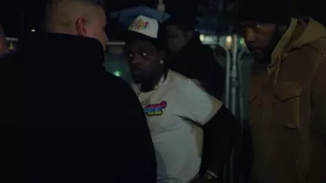 Merch Slurpee White Ringer T-Shirt porté par Kodak Black en Kodak Black - All Of Us [Official Music Video]