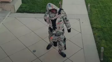 Sweat à capuche Amiri Black Cherub Palm Tapestry porté par Kodak Black en Kodak Black - All Of Us [Official Music Video]