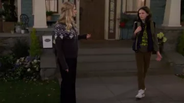 Chaussures Vans Skate Sk8-Hi portées par Grover Johnson (Hank Greenspan) comme on le voit dans The Neighborhood (S07E14)