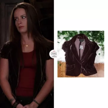Bcbgmaxazria velvet short sleeve blazer worn by Holly Marie Combs on Charmed (S08E05)