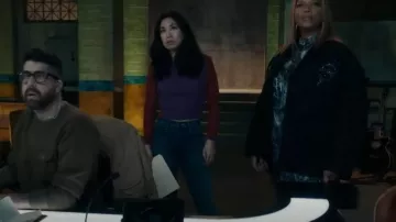 Eckhaus Latta Twyla Cárdigan usado por Melody 'Mel' Bayani (Liza Lapira) como se ve en The Equalizer (T05E12)