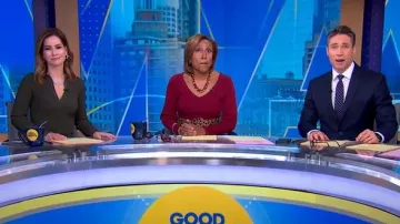 Simkhai Genna Ribbed Fit & Flare Vestido usado por Rebecca Jarvis como se ve en Good Morning America el 25 de marzo de 2025