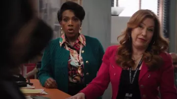 Ann Taylor Basketweave Cardigan Suéter usado por Barbara Howard (Sheryl Lee Ralph) como se ve en Abbott Elementary (S04E19)