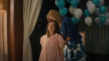 Anthropologie Porridge Rosebloom Robe portée par Kristine Barnett (Ellen Pompeo) comme on le voit dans Good American Family (S01E01)