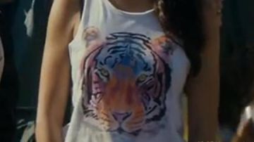 The tank top of Ofelia Salazar in Fear the walking dead S1 E04