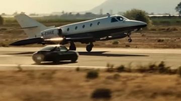 The Porsche 911 Carrera in Taken 3