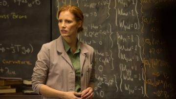 The jacket saharan Murph (Jessica Chastain) in Interstellar