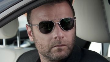 Sunglasses AO Eyewear in Ray Donovan