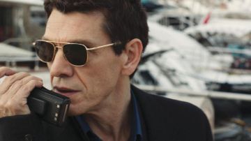 Sunglasses Original Pilot of Marc Lavoine in " Crossing Lines