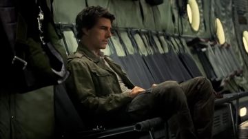 La veste kaki militaire de Nick Morton (Tom Cruise) dans La Momie