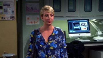 The blouse with the flowers Equipment of Penny (Kaley Cuoco) in The big bang theory S08E02