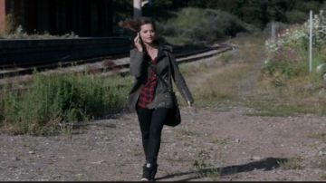 les baskets montantes sneakers de Clara Oswald (Jenna Coleman) dans Doctor Who