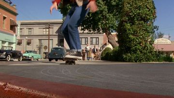 The Black Converse Shoes de Marty McFly (Michael J. Fox) en Regreso al futuro