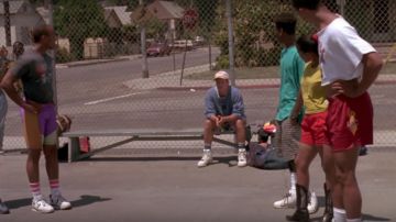 Sneakers Nike Air Command Force Billy Hoyle (Woody Harrelson) in white do not know how to jump