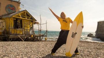 Sneakers Nike Performance Air Zoom Pegasus 32 of Brice Agostini (Jean Dujardin) in Brice de Nice 3