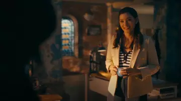 Rag & Bone Preston Twill Blazer worn by Dr. Sasha Lubbock (Inga Schlingmann) as seen in Watson (S01E06)