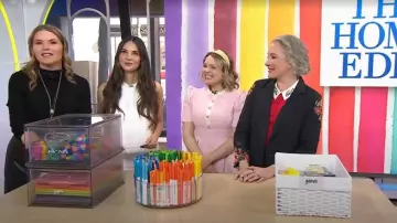 Prada Triangle-logo Crochet-knit Headband worn by Joanna Teplin as seen in Today with Jenna & Friends on April 2, 2025