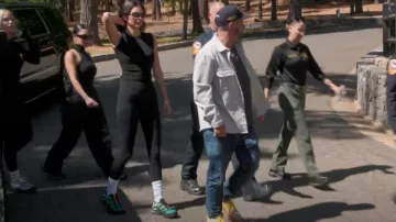 Salomon 2023 XT-4 OG 'Eden Bright Lime Green' usado por Kendall Jenner como se ve en The Kardashians (T06E08)