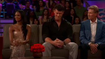 Robe bandeau longue ornée Oh Polly Amaya en amande portée par Charity Lawson comme on le voit dans The Bachelor (S29E09)