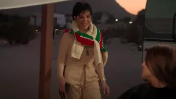 Pantalon Gucci en jersey à imprimé G imbriqué porté par Kris Jenner comme on le voit dans The Kardashians (S06E09)