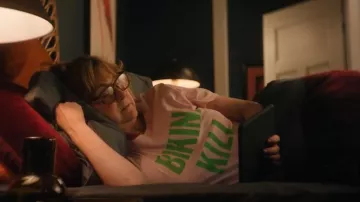 Urban Outfitters Bikini Kill Band Tee worn by Julie (Jennifer Whalen) as seen in Small Achievable Goals (S01E03)