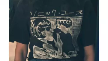 Black Goo Concert T-Shirt of Alex Rose (Sofia Carson) in The Life List