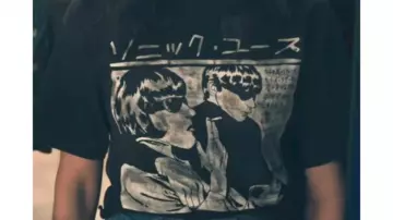 Black Goo Concert T-Shirt of Alex Rose (Sofia Carson) in The Life List