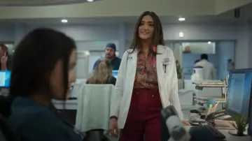 Veronica Beard Sunny Linen-blend Twill Flared Pants worn by Camila Perez (Daniela Nieves) as seen in PULSE (S01E01)