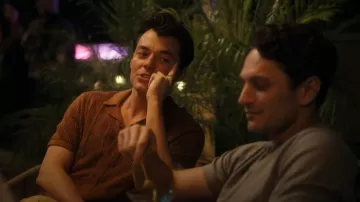 Hollister Short-Sleeve Open-Stitch Sweater Shirt worn by Tom Cole (Jack Bannon) as seen in PULSE (S01E02)