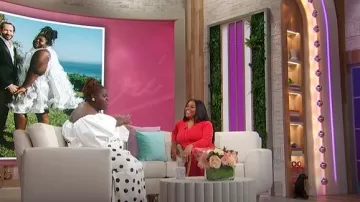 Jupe colonne imprimée Eloquii portée par Gabourey Sidibe comme on le voit à Sherri le 2 avril 2025