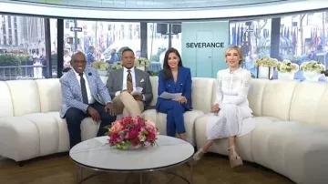 Veronica Beard Renzo Crop Pants worn by Kaylee Hartung as seen in Today on April 4, 2025