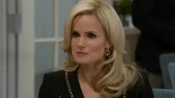 Anthropologie Door Knocker Drop Earrings worn by Vanessa McBride(Lauren Buglioli) as seen in Beyond the Gates (S01E25)