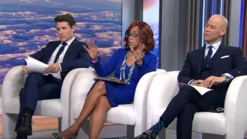 Robe Altuzarra Isolde portée par Gayle King vue dans CBS Mornings le 4 avril 2025