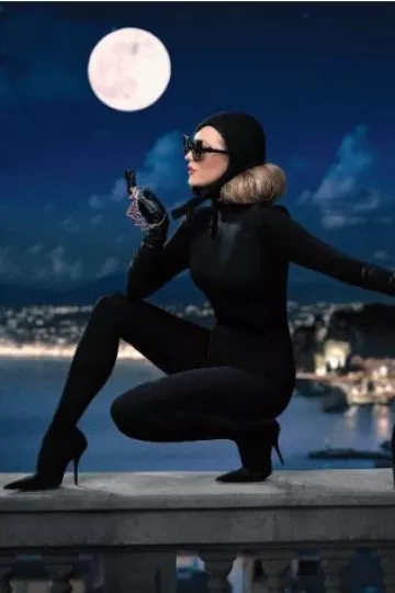 Lunettes de soleil Hood Diamanda portées par Blake Lively chez Vogue post le septembre 2024