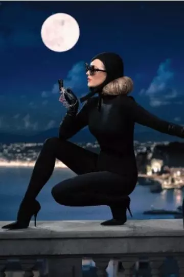 Hood Diamanda Sunglasses worn by Blake Lively at Vogue post on September 2024