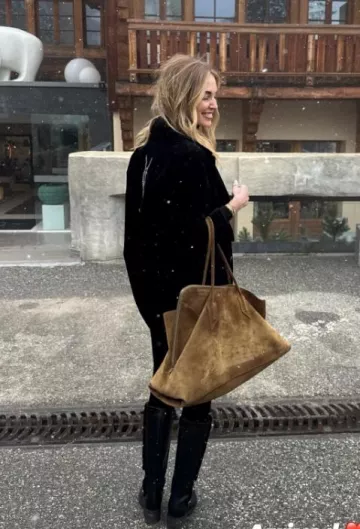 Saint Laurent Double-Breasted Velvet Jacket worn by Chiara Ferragni on her Instagram Story on March 14, 2025