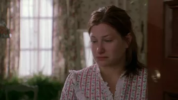 Lanz of Salzburg Flannel Floral Heart Night Gown worn by Michelle (Kathryn Hahn) in How to Lose a Guy in 10 Days