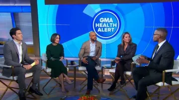 Jersey sami de Sezane usado por Eva Pilgrim en Good Morning America el 10 de abril de 2025