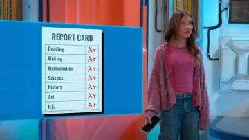 Cárdigan recortado de punto Shaker para niños de GAP usado por Chloe Thunderman (Maya Le Clark) como se ve en The Thundermans: Undercover (T01E08)