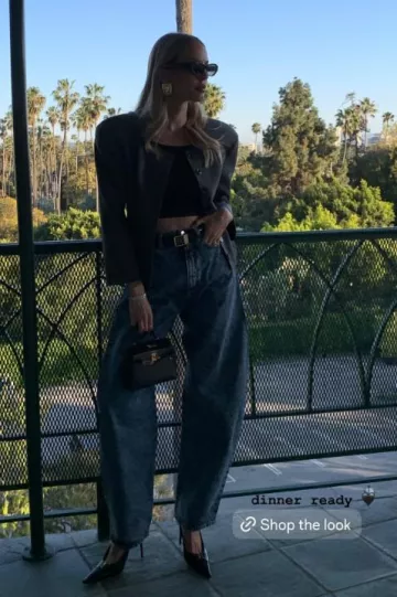 Saint Laurent Babylone Breteuil Slingback Pumps in Smooth Leather worn by Leonie Hanne on her Instagram Story on April 9, 2025