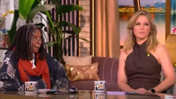Mono A.L.C. Murphy II usado por Sara Haines visto en The View el 11 de abril de 2025