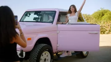 Chuck 70 Pearls & Studs worn by Sami Sheen as seen in Denise Richards and Her Wild Things (S01E08)