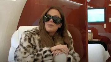 The Attico Edie Acetate Aviator Sunglasses worn by Khloe Kardashian as seen in The Kardashians (S06E10)