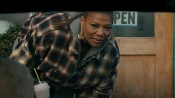 Givenchy Veste de travail à carreaux en patchwork pour homme portée par Robyn McCall (Queen Latifah) comme on le voit dans The Equalizer (S05E15)