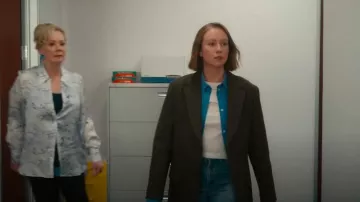 Zara Oversized Teddy Brown Coat worn by Ava (Hannah Einbinder) as seen in Hacks (S04E01)